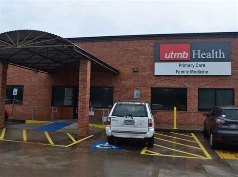 utmb family medicine clinic.